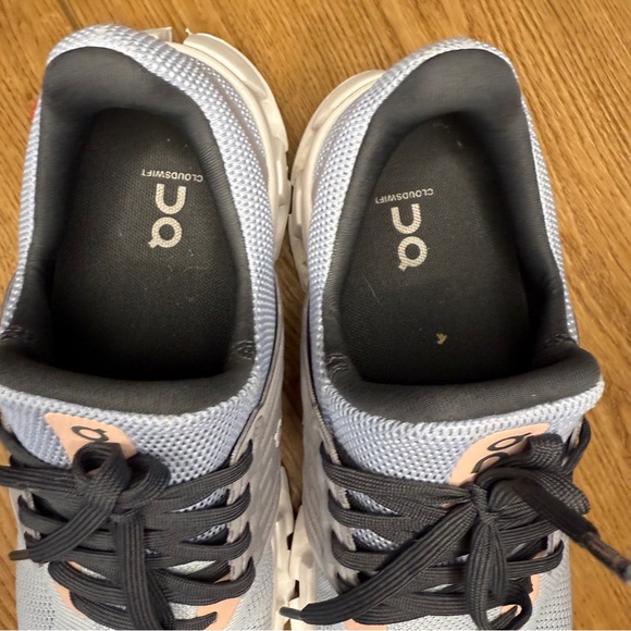 ON Cloud Running Women’s Light Blue Tennis Shoes - Picture 3 of 7